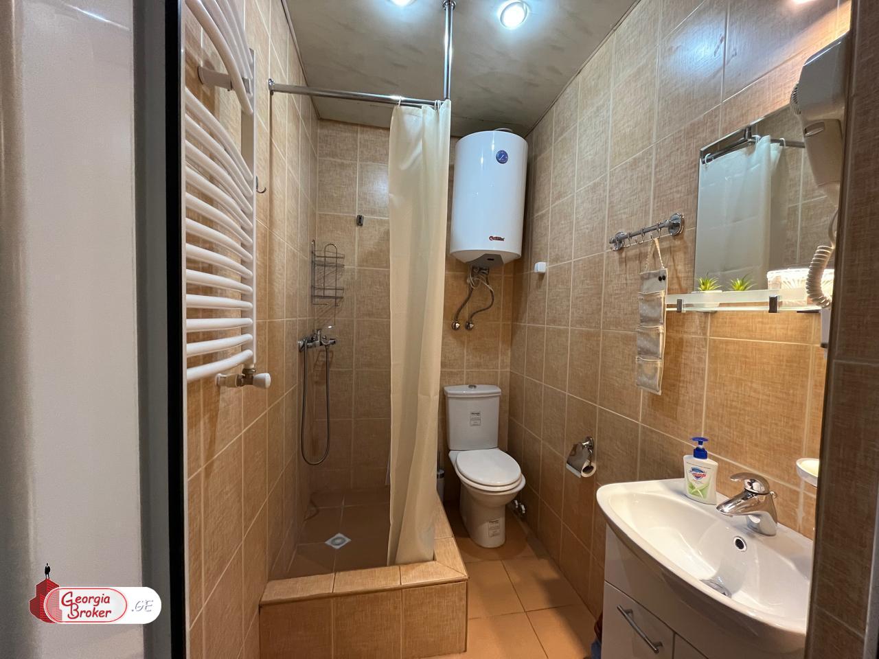 იყიდება ახალი გარემონტებული 3 ოთახიანი ბინა გუდაურში